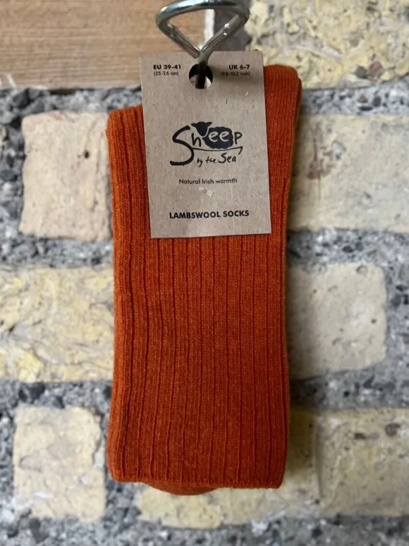 Fashion Sweater Shop Luxurious Lambswool Socks - Rust