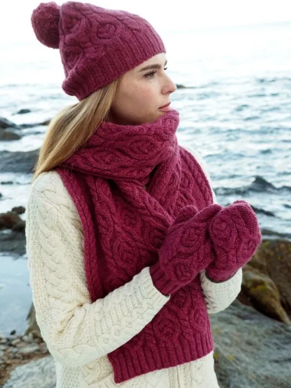 Fashion Sweater Shop Super Soft Aran Cable Knit Scarf Berry