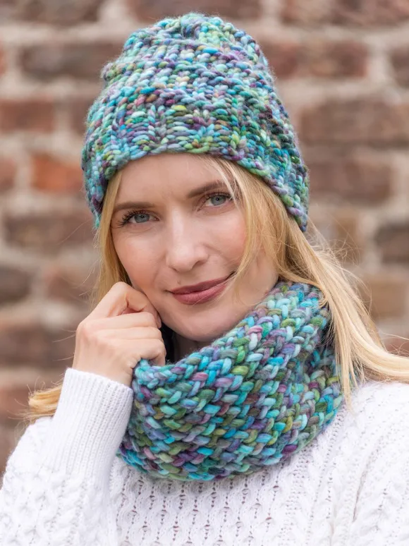 Best Sweater Shop Super Soft Merino Wool Handmade Snood and Hat Set - Turquoise
